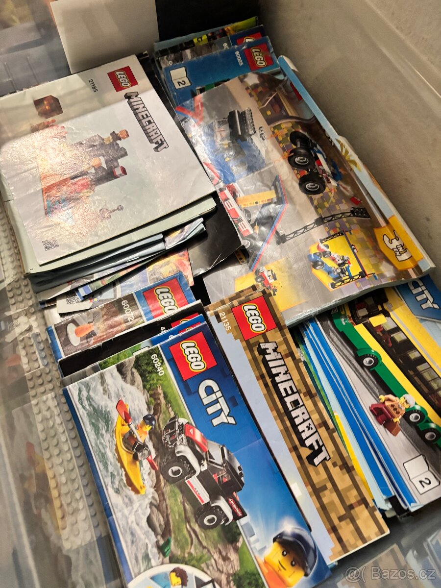 Lego mix (2 velké sady minecraftu) +lego city a taky plánky - 5