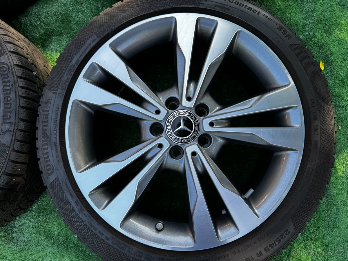 Originál alu kola Mercedes 5x112 R18 C class zima - 5