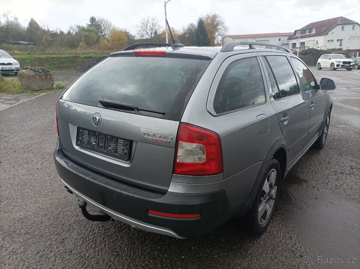 Škoda Octavia Scout - 5