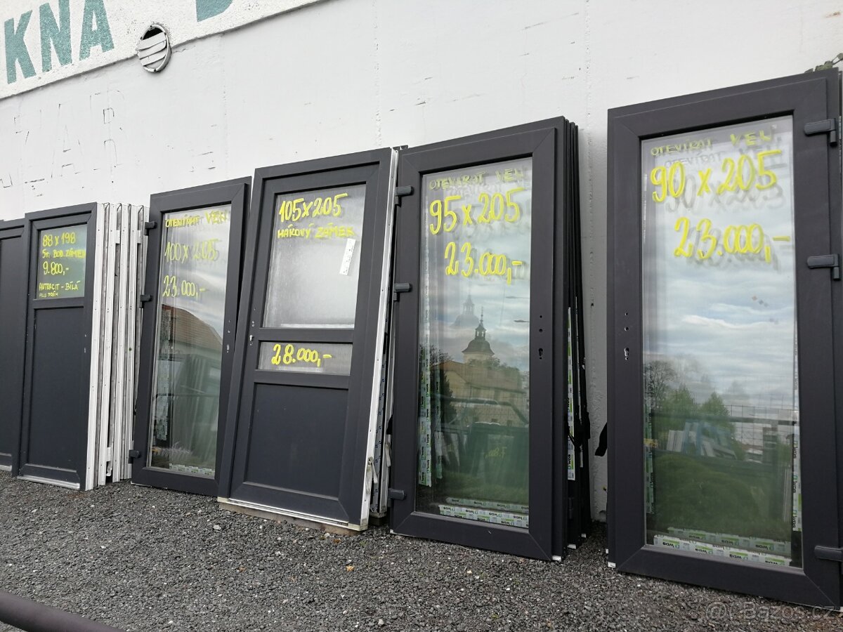 okno plastové šedé - 5