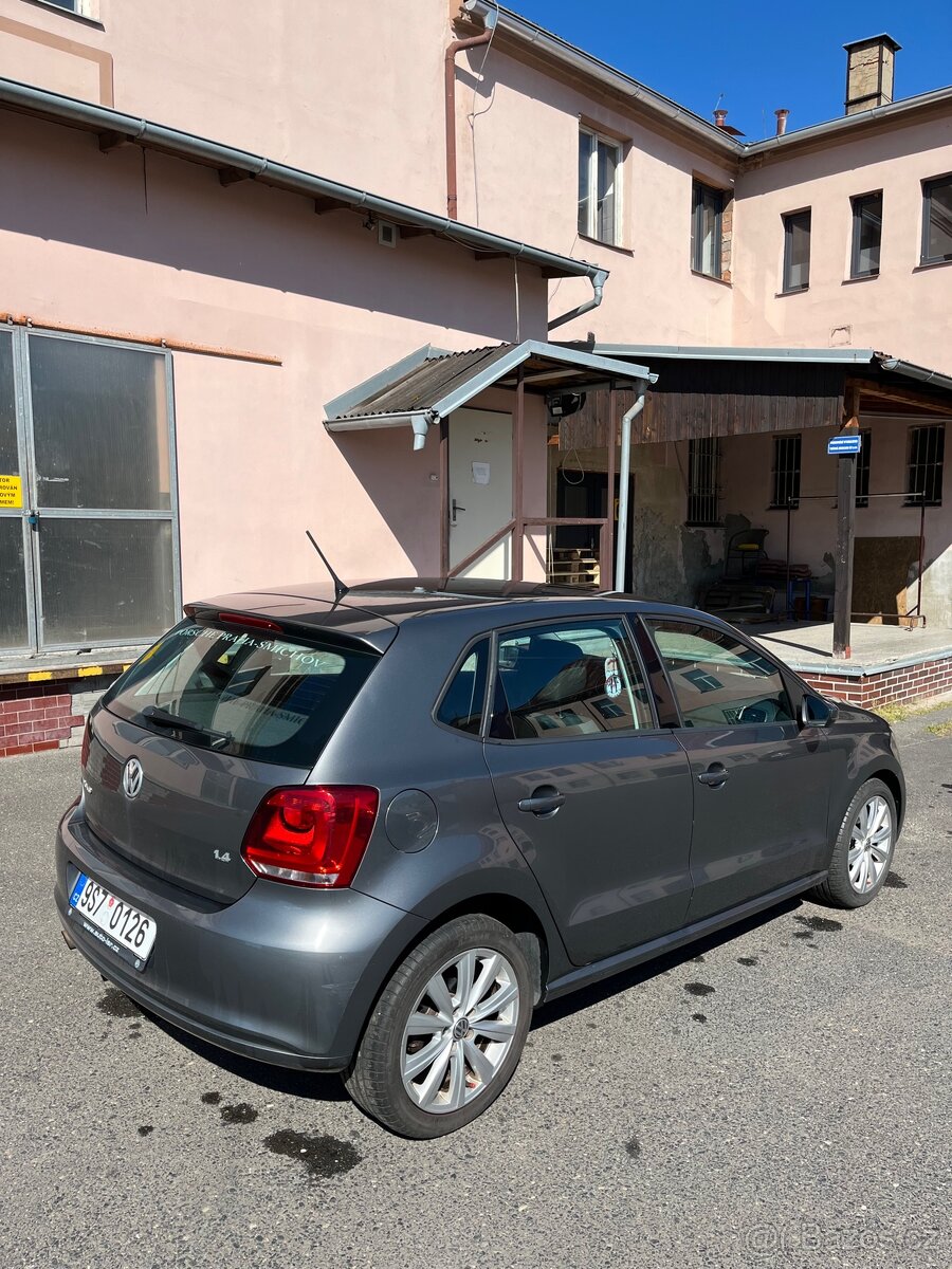 Volkswagen Polo - 5