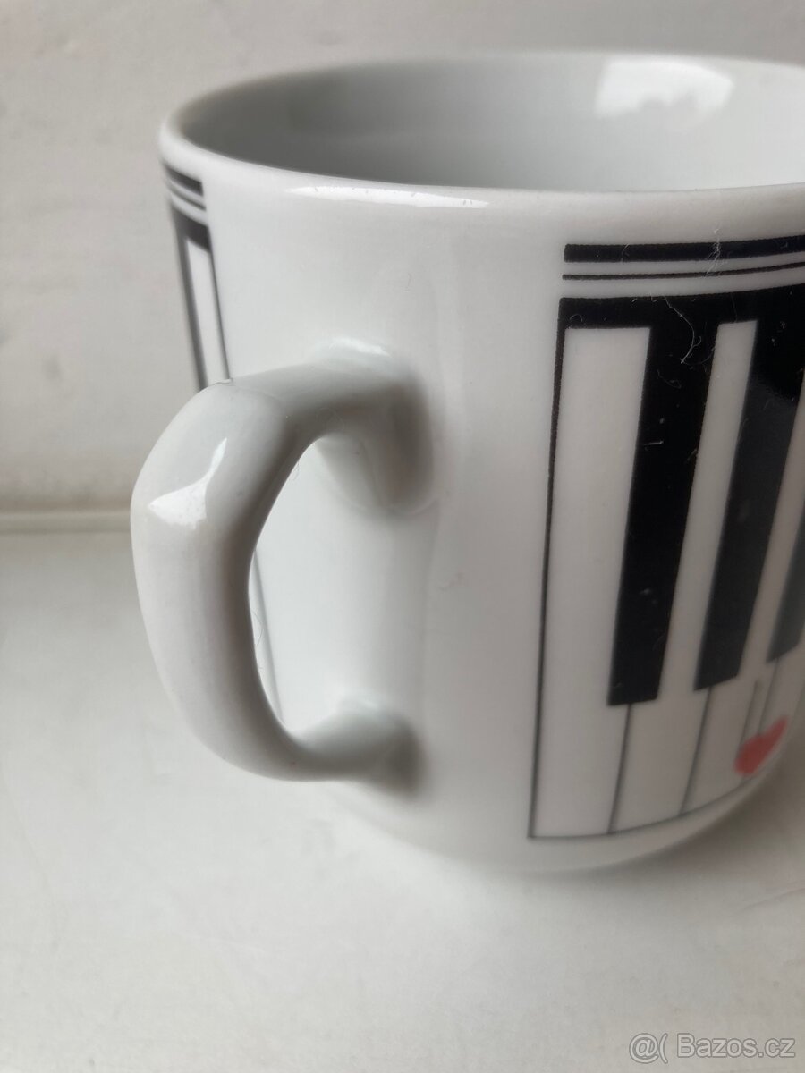 RETRO HRNEK S PIÁNEM. - 5