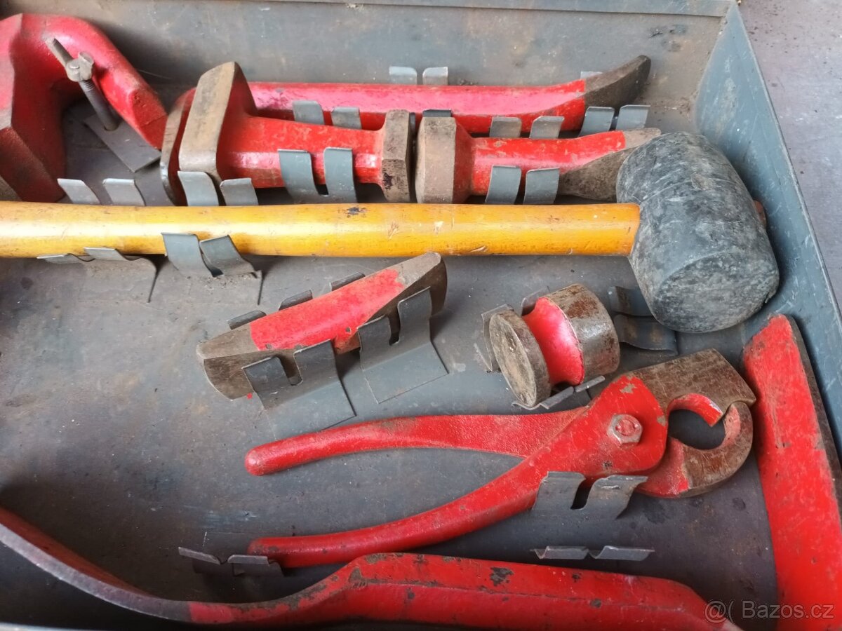 klempířské vyklepávací nářadí auto - 5