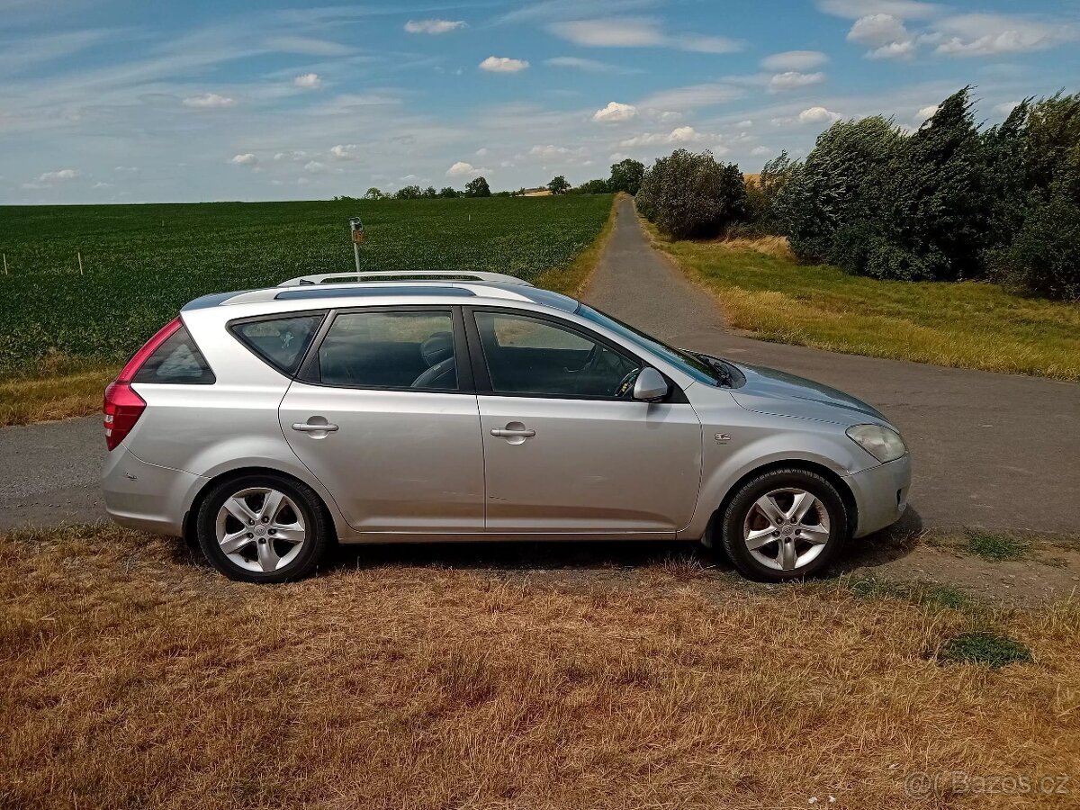 Kia Ceed kombi Hustopeče - 5