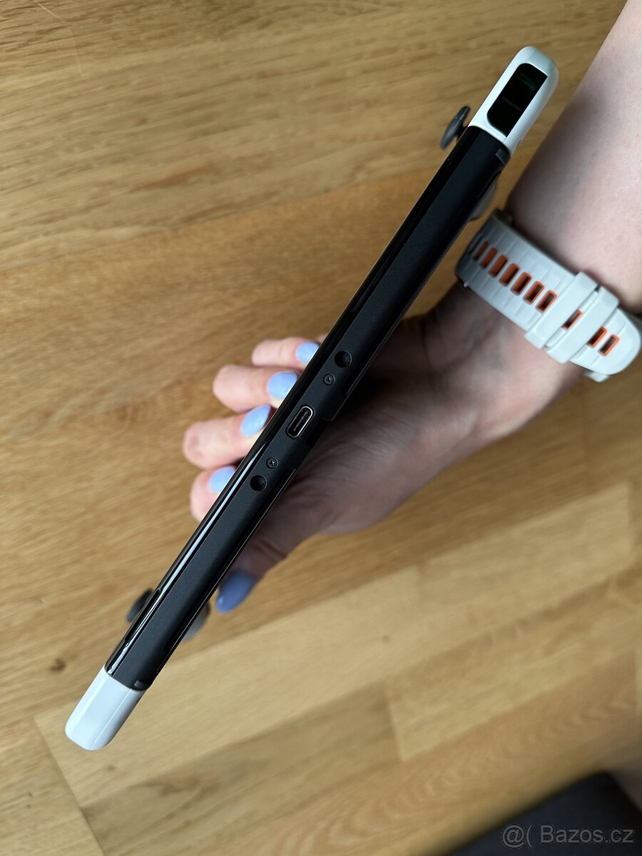 Nintendo switch OLED + příslušenství - 5