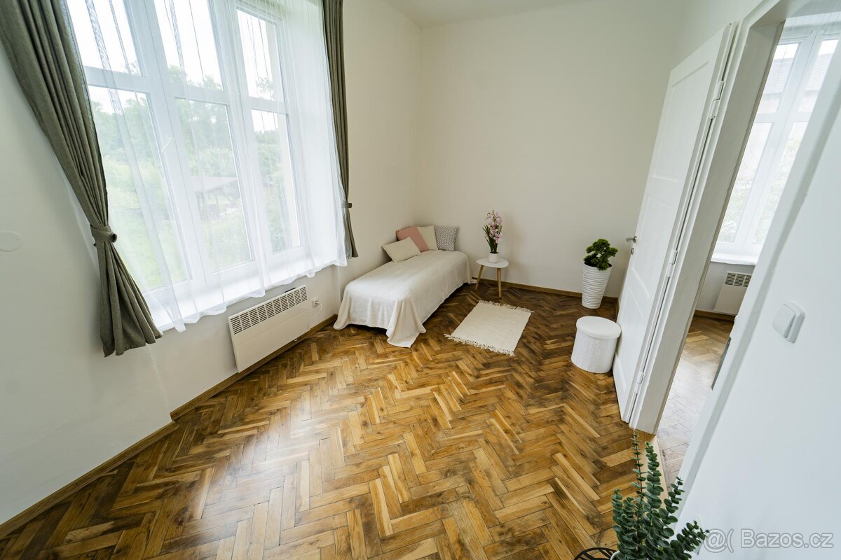 Podhradí, prodej bytu 2+kk po rekonstrukci 43 m2 - 5