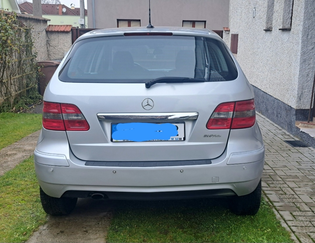 Mercedes-Benz B - 5