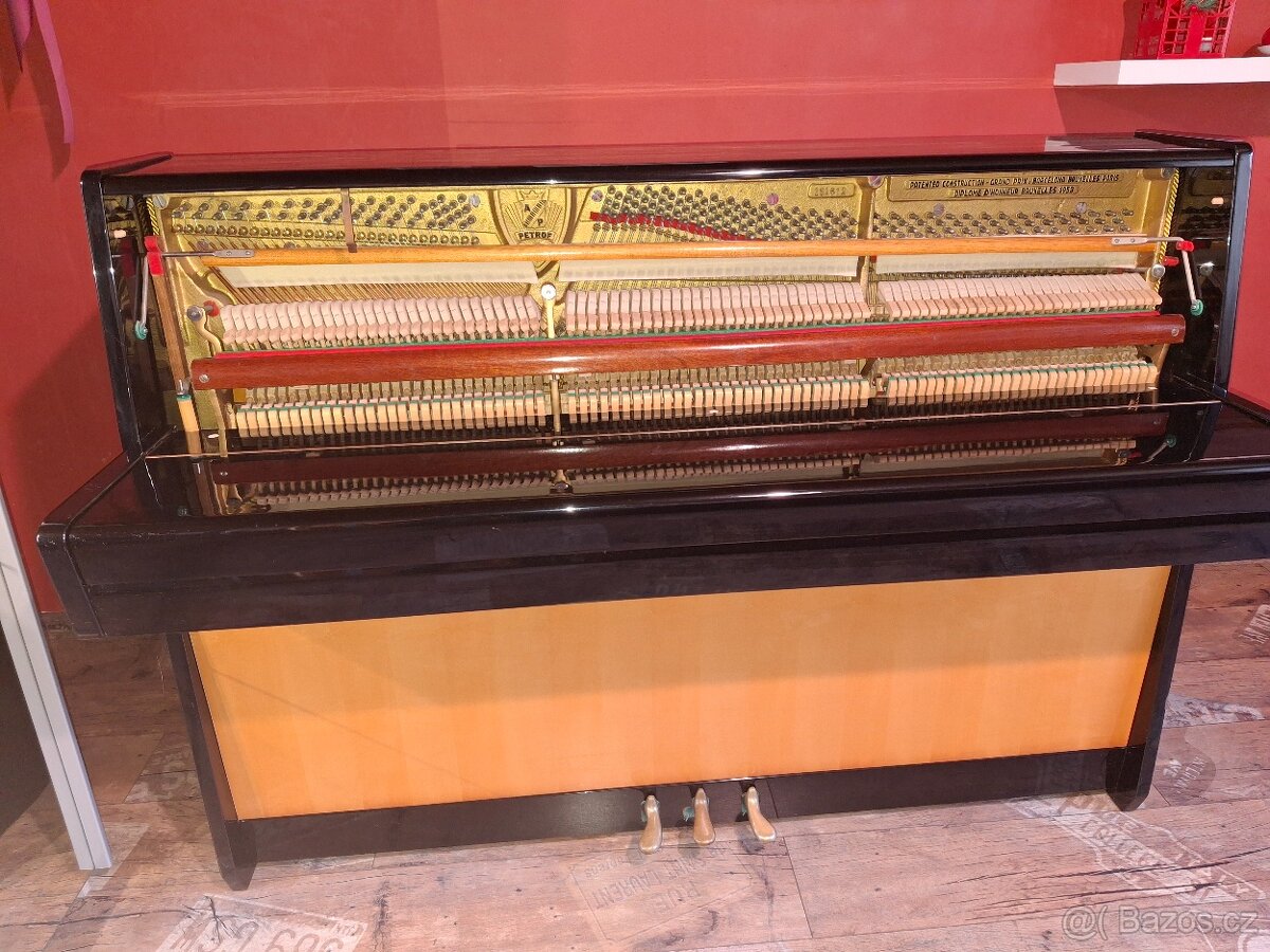 Pianino Petrof - 5