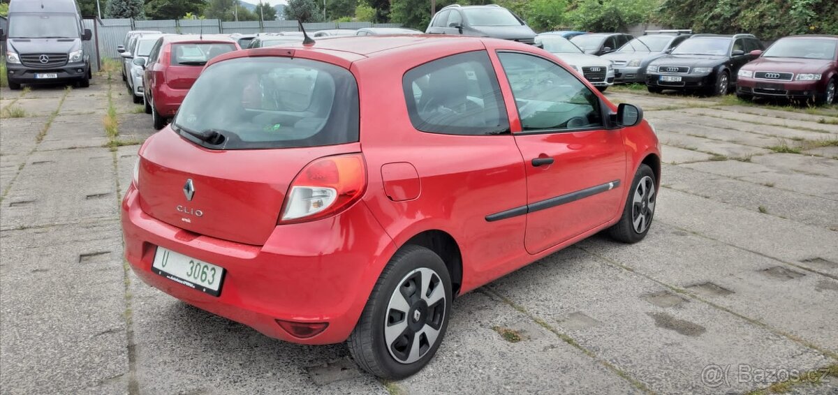 Renault Clio III 1,2 16V, 2011 klima facelift - 5