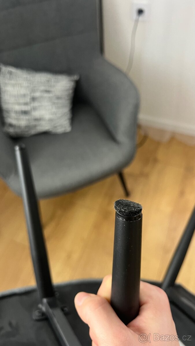 Křeslo s taburetkou - 5