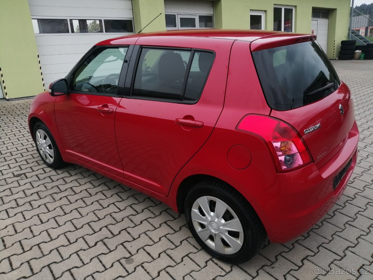 Swift 1,3 benzín 5x dveře - facelift - 5