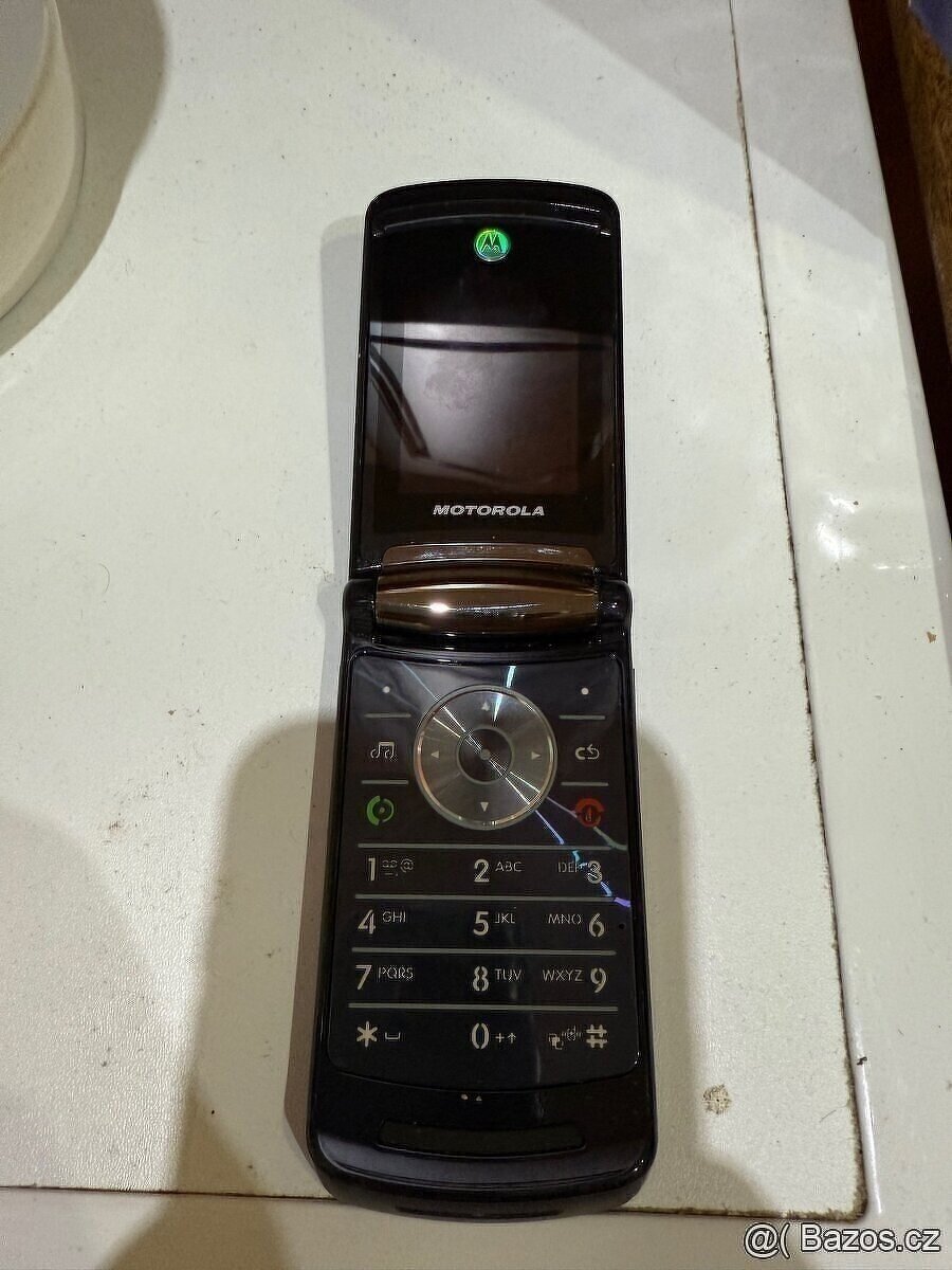 Iphone 5s Iphone SE Motorola razr V8 - NA DÍLY CENA KOMPLET - 5