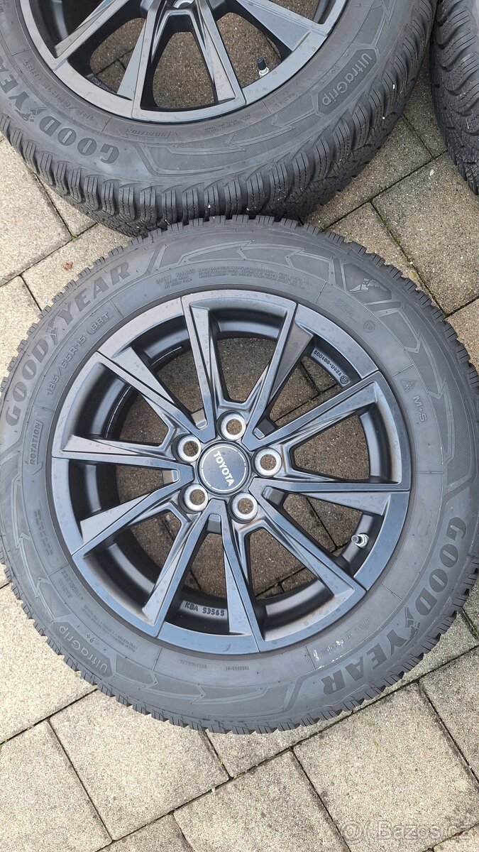 Alu kola Toyota 15" 5x100 zimní pneu 185/65 R15 7-8mm Yaris - 5