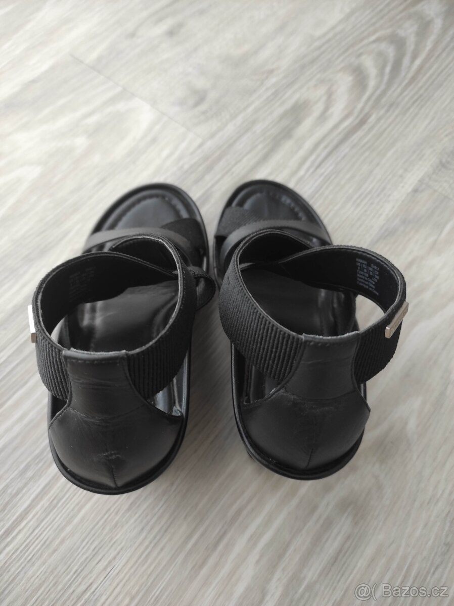 Calvin Klein sandály na klínu 38 - 5