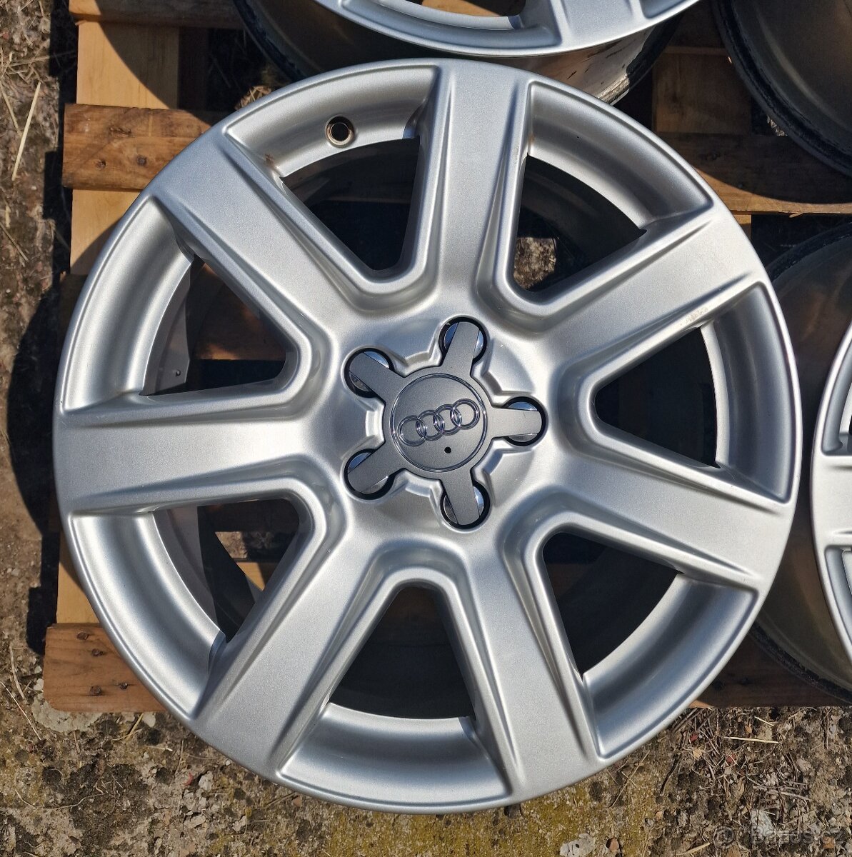 ORIGINÁL AUDI HLINÍKOVÉ DISKY 5x112 R17 - 5