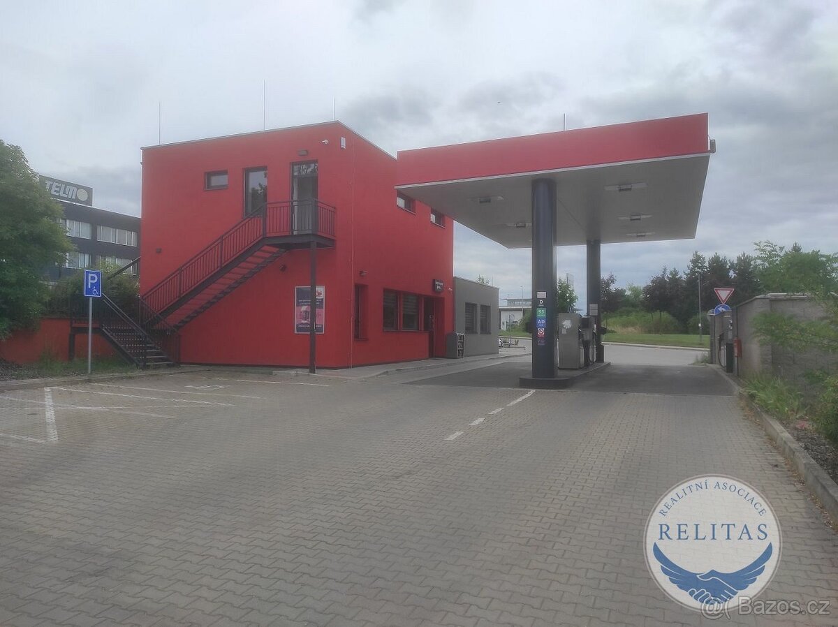 Prodej obchodních prostor 210 m² - 5