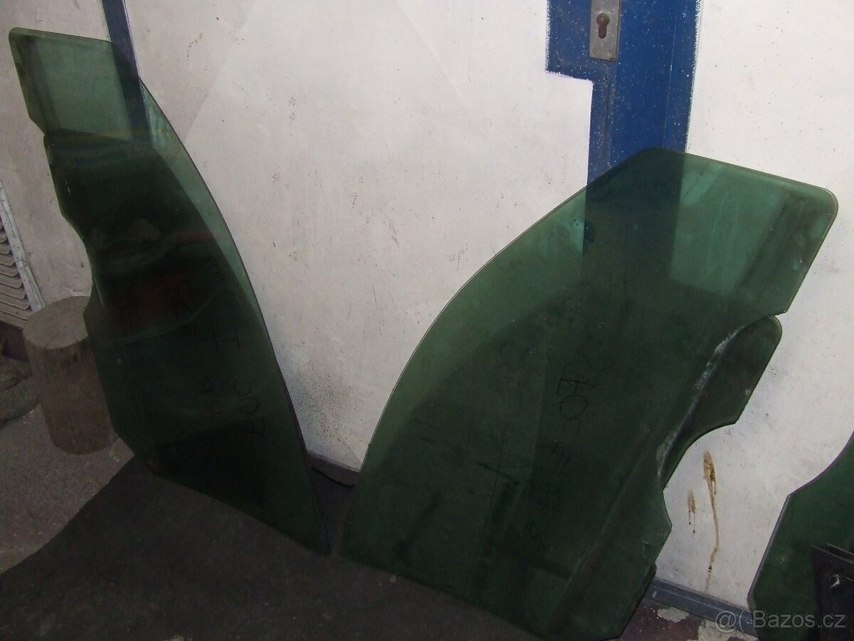 Prodám skla na starší Fordy - 5