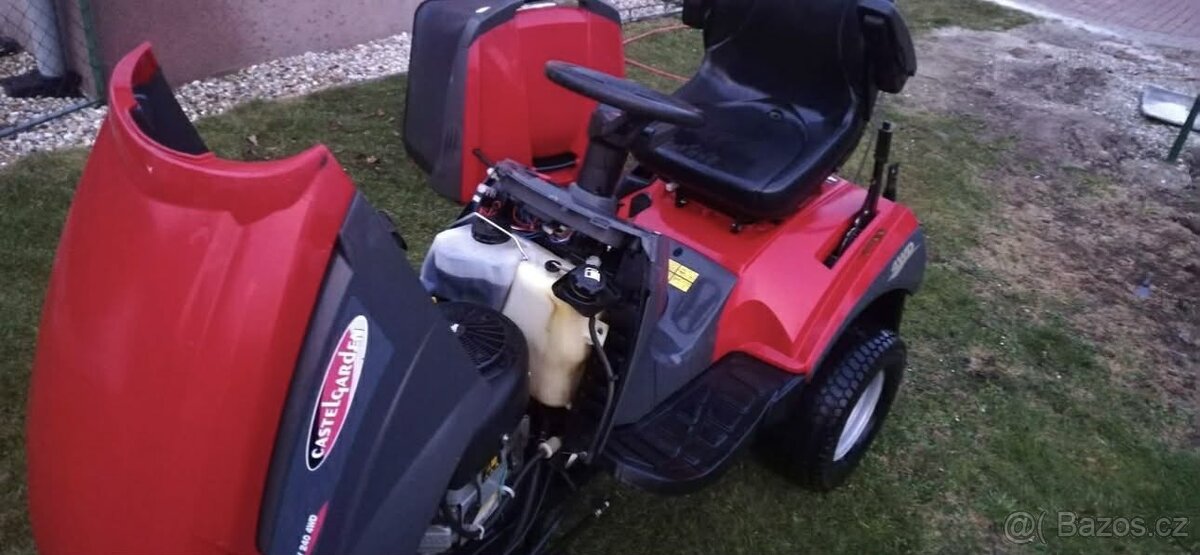 Zahradní traktor 4WD - 5