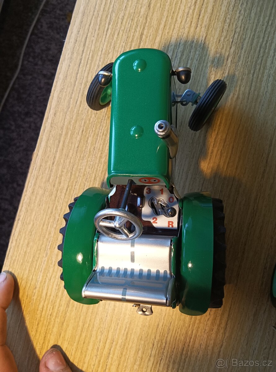 Traktor s valníkem zelený - 5
