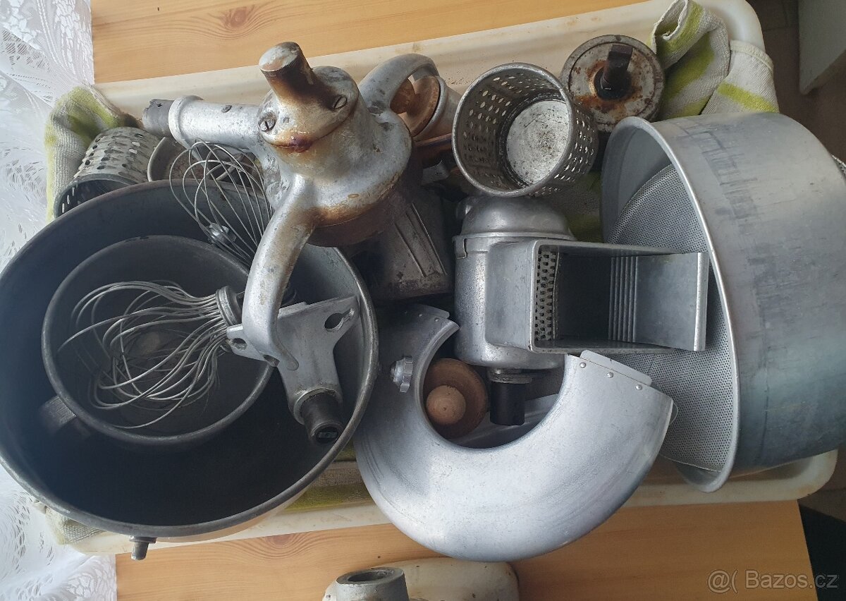 Starý robot - 5