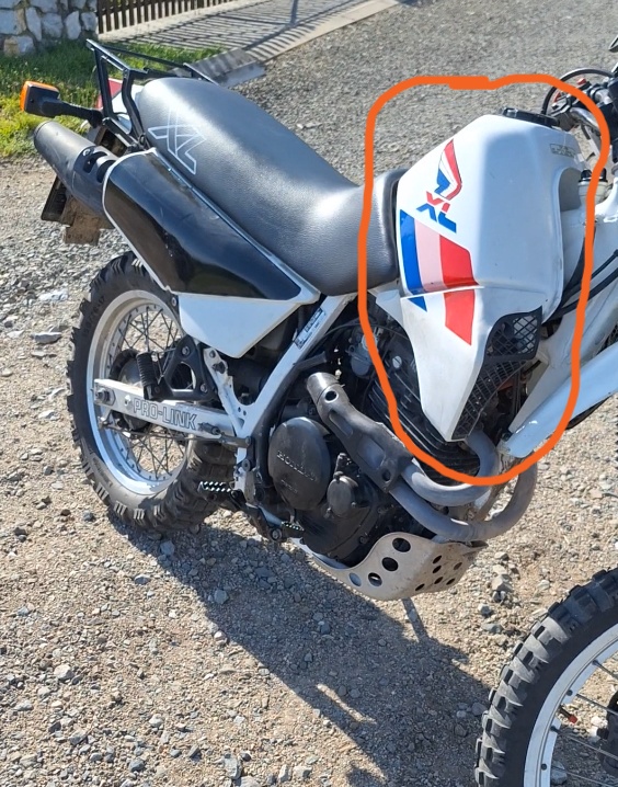 Nádrž a plasty Honda XL 600RM (PD04) - 5