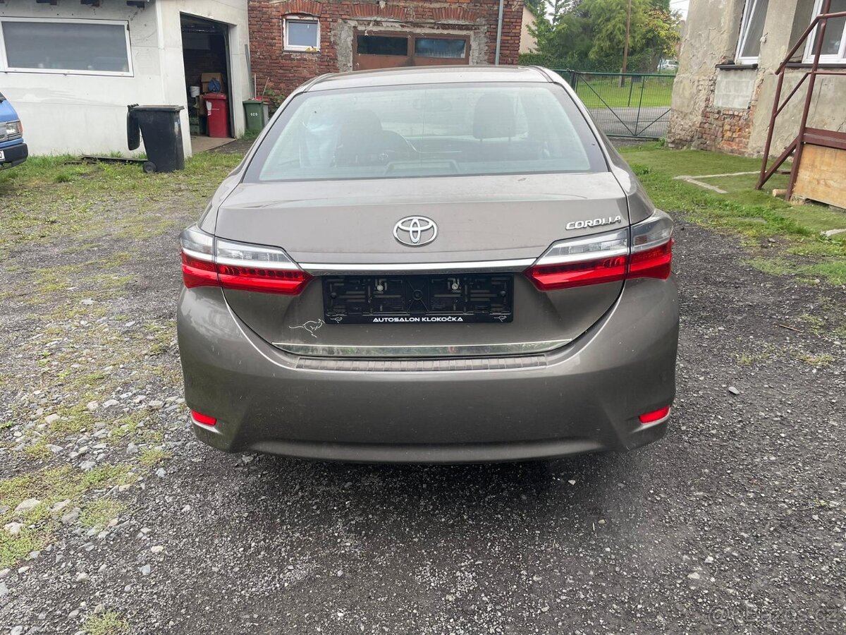 Toyota Corolla 1.6i 97kw, r.2019, klima, 1. majitel - 5