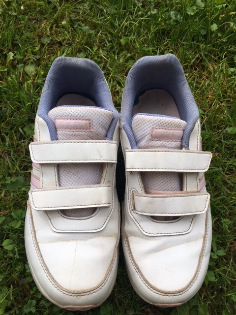 Dívčí tenisky Adidas vel.35-stélka 21,5cm - 5