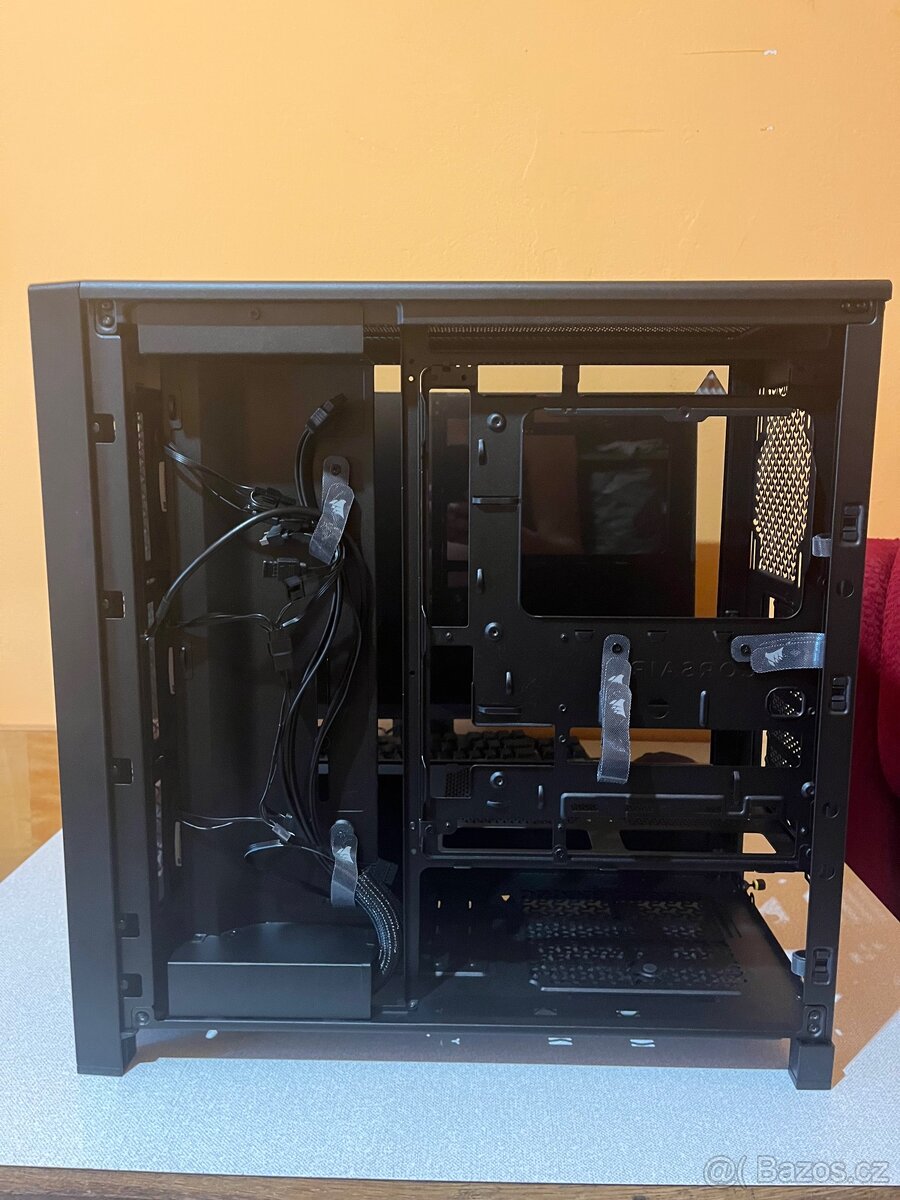 Corsair FRAME 4000D RS ARGB Black - 5