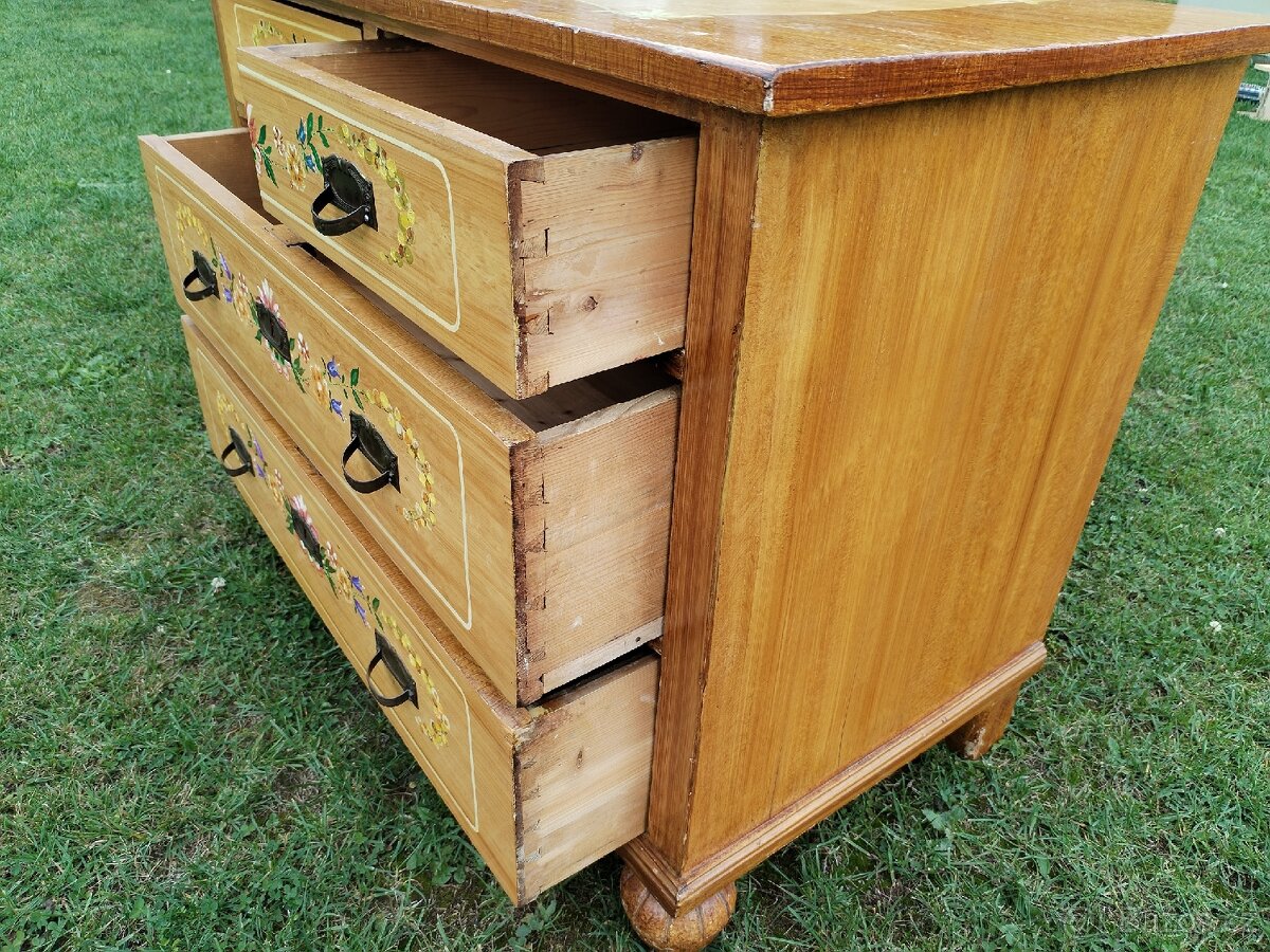 Ručně malovaná komoda - 5