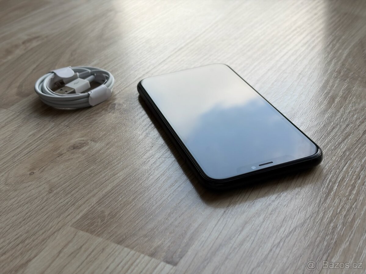 Apple iPhone Xr 64 GB Black / Černý - TOP - 5