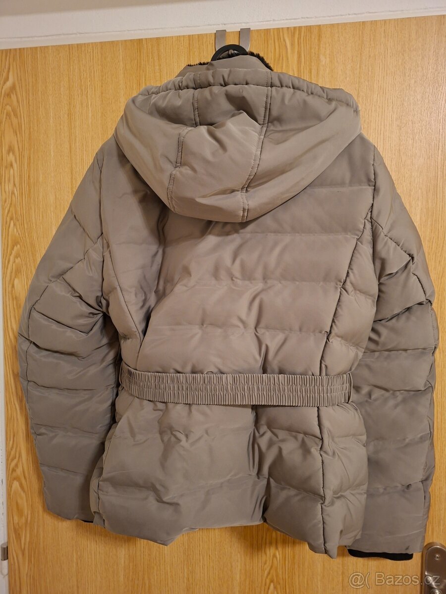 Dva kabátky a zimní bunda - 5