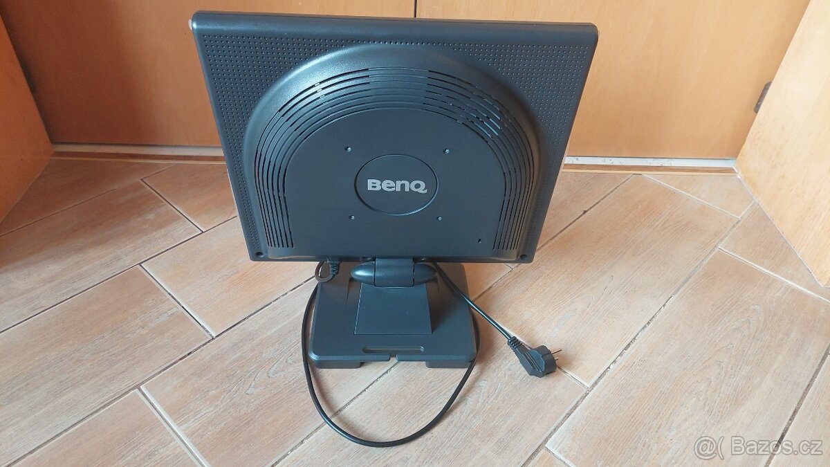 Monior Benq 17" - 5