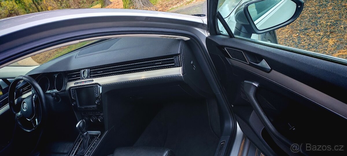 VW Passat Variant B8 2.0 TDI 140 Kw Highline - Matrix - 5