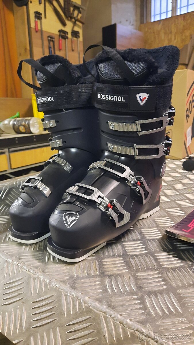 Lyže ELAN 152, Boty ROSSIGNOL ( nové ) Dámský set - 5