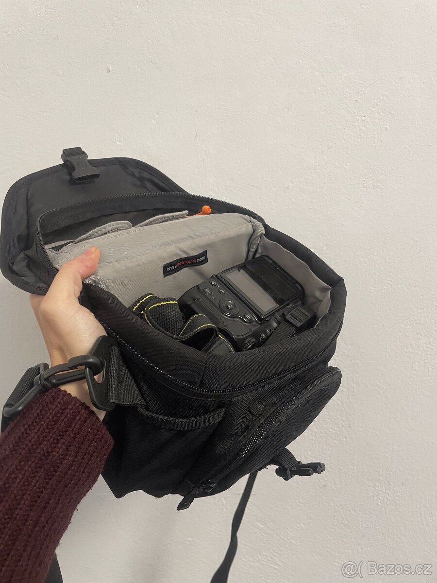 Zrcadlovka Nikon D5100 s příslušenstvím - 5