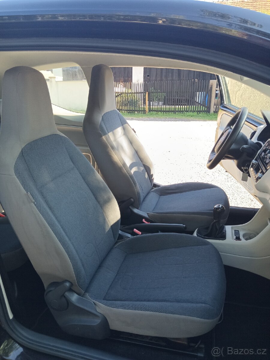 VW Up 1.0 rok 2013 naj 169000 klima - 5