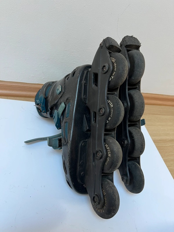 Kolečkové Brusle Vel. 39 -hezký stav - 5