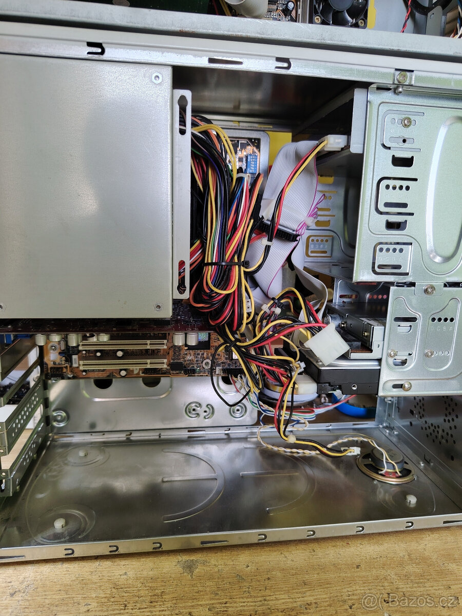 pc retrobedna Pentium III - 5