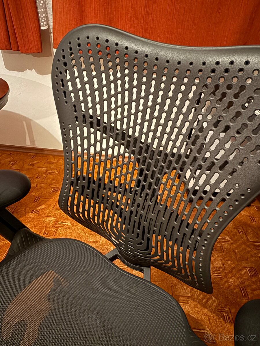 HermanMiller MIRRA 9 let záruka - 5
