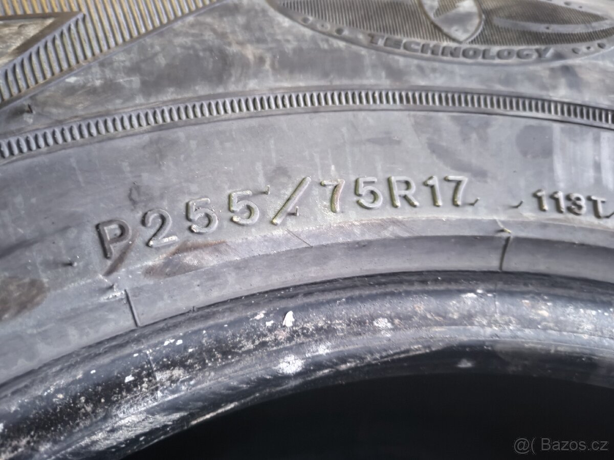 Good Year Wrangler AT 255/75 R17