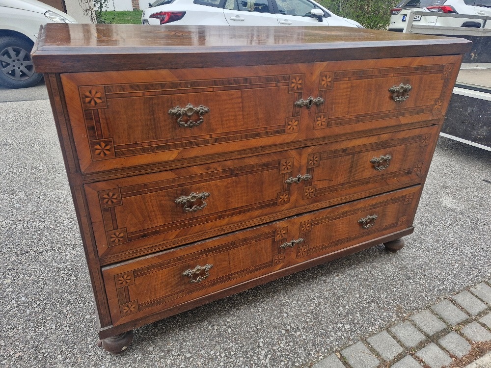 Komoda, malovana truhla, intarzovany pribornik - 5