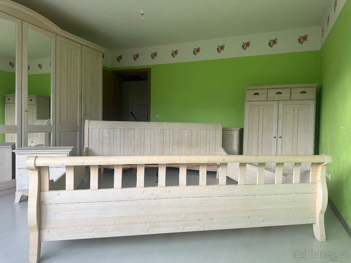 Jitona VENETO, bílá, celomasiv, 2KOMODY - 5