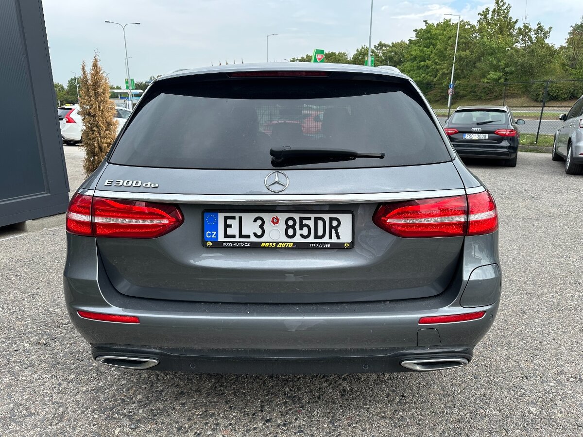 Mercedes-Benz E 300 2020 - 5