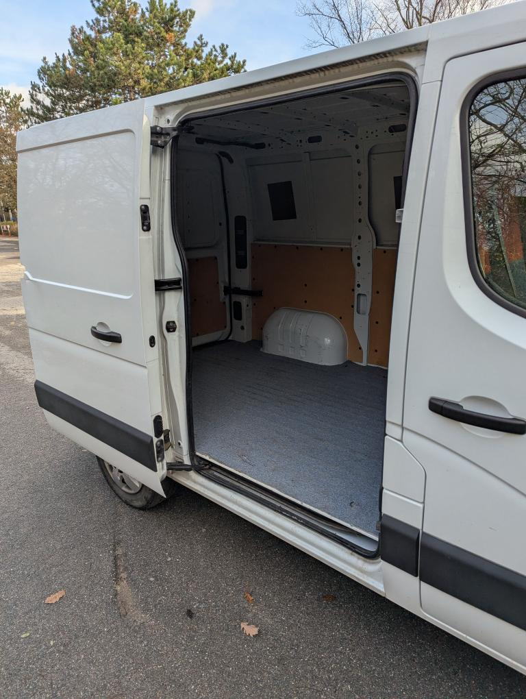 Prodám Renault Master L1H1P1, r.v. 2017 - 5