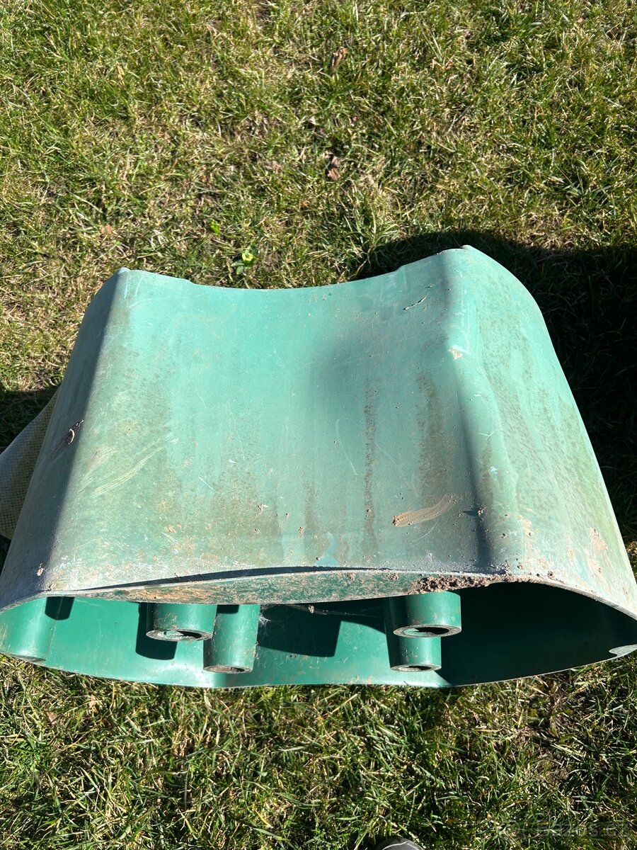 Podstavec pod sud 2 x - 5