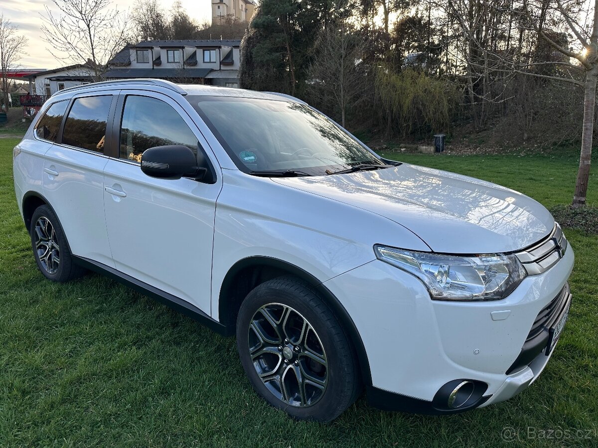 Mitsubishi Outlender 3 - 5