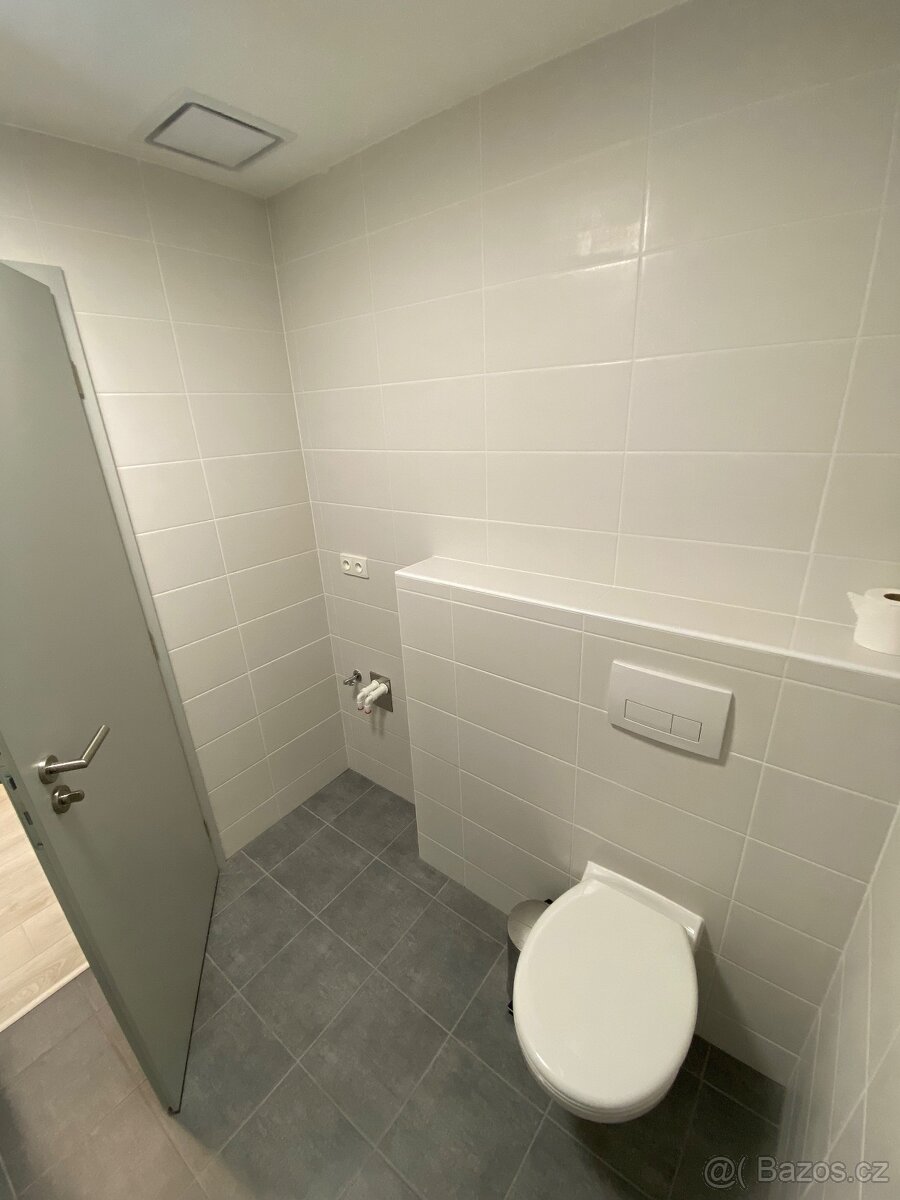 Pronájem bytu 2kk Olomouc - komplex Wolkerka - 5