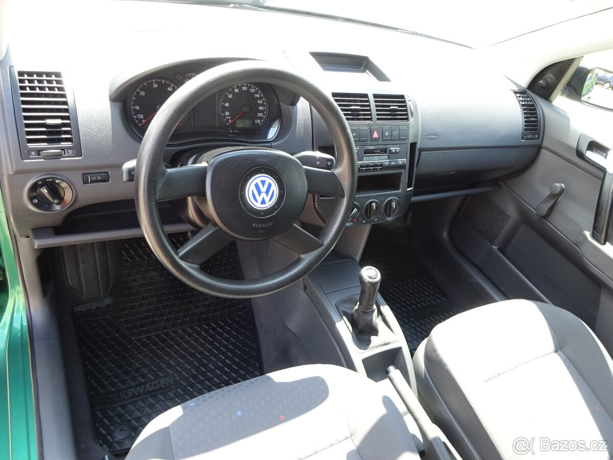 VW Polo 1.2i r.v.2002 (47 kw) STK:4/2027 - 5
