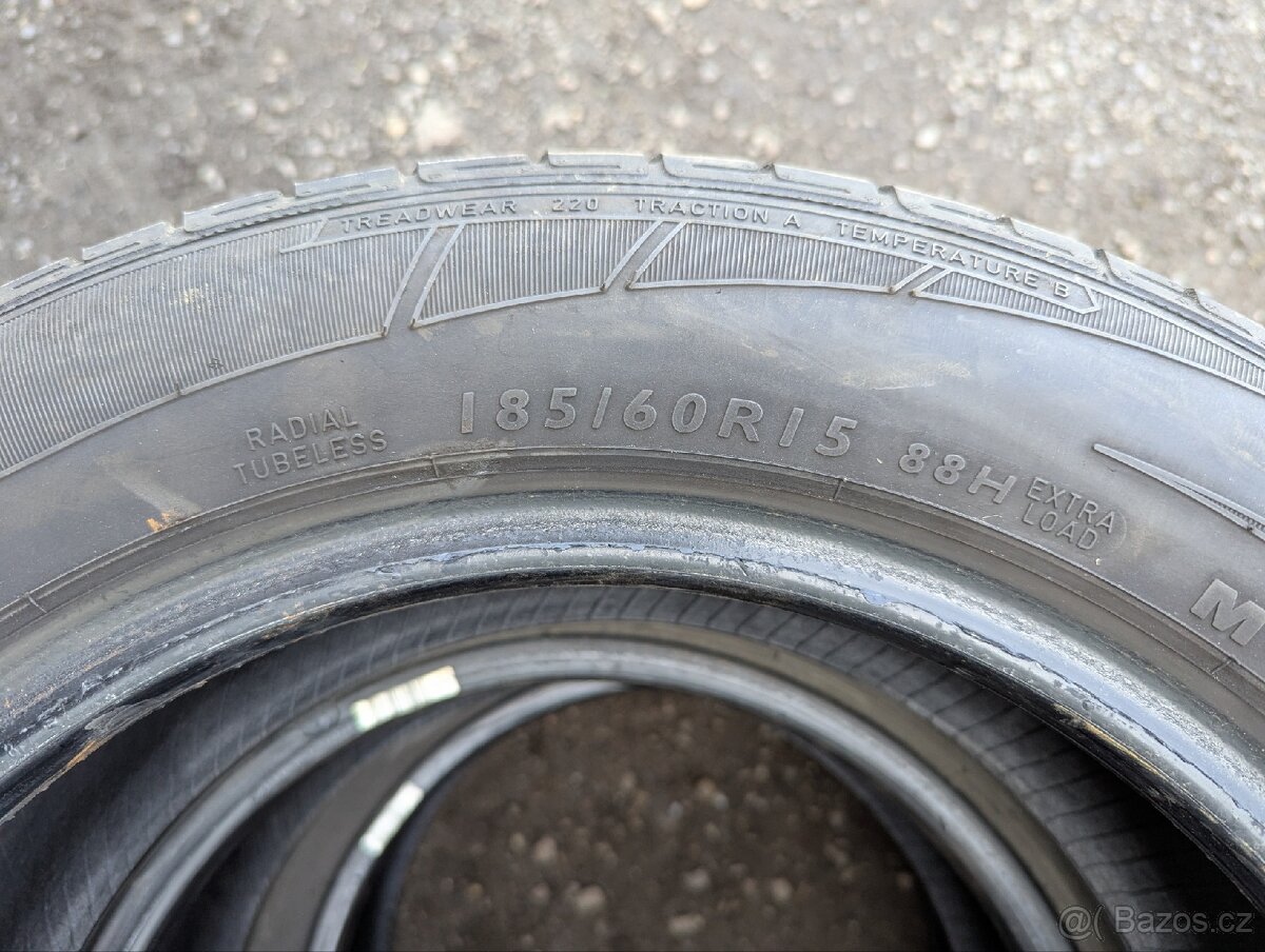 4x celoroční pneu Dunlop 185/60R15 - 5