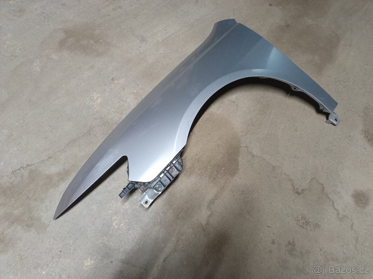 Honda Accord 7G - přední blatník L/P - 5